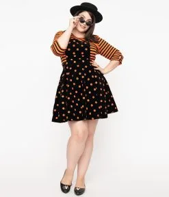 Unique Vintage Plus Size Black & Orange Pumpkin Patch Corduroy Brionne Pinafore Skirt