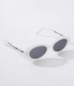 AJ Morgan Eyewear (B2B Wholesale) Frosted White Rounded Cateye Pretty Tat Sunglasses