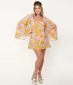 Smak Parlour Avocado Green & Multicolor Daisy Downtown Scene Dress