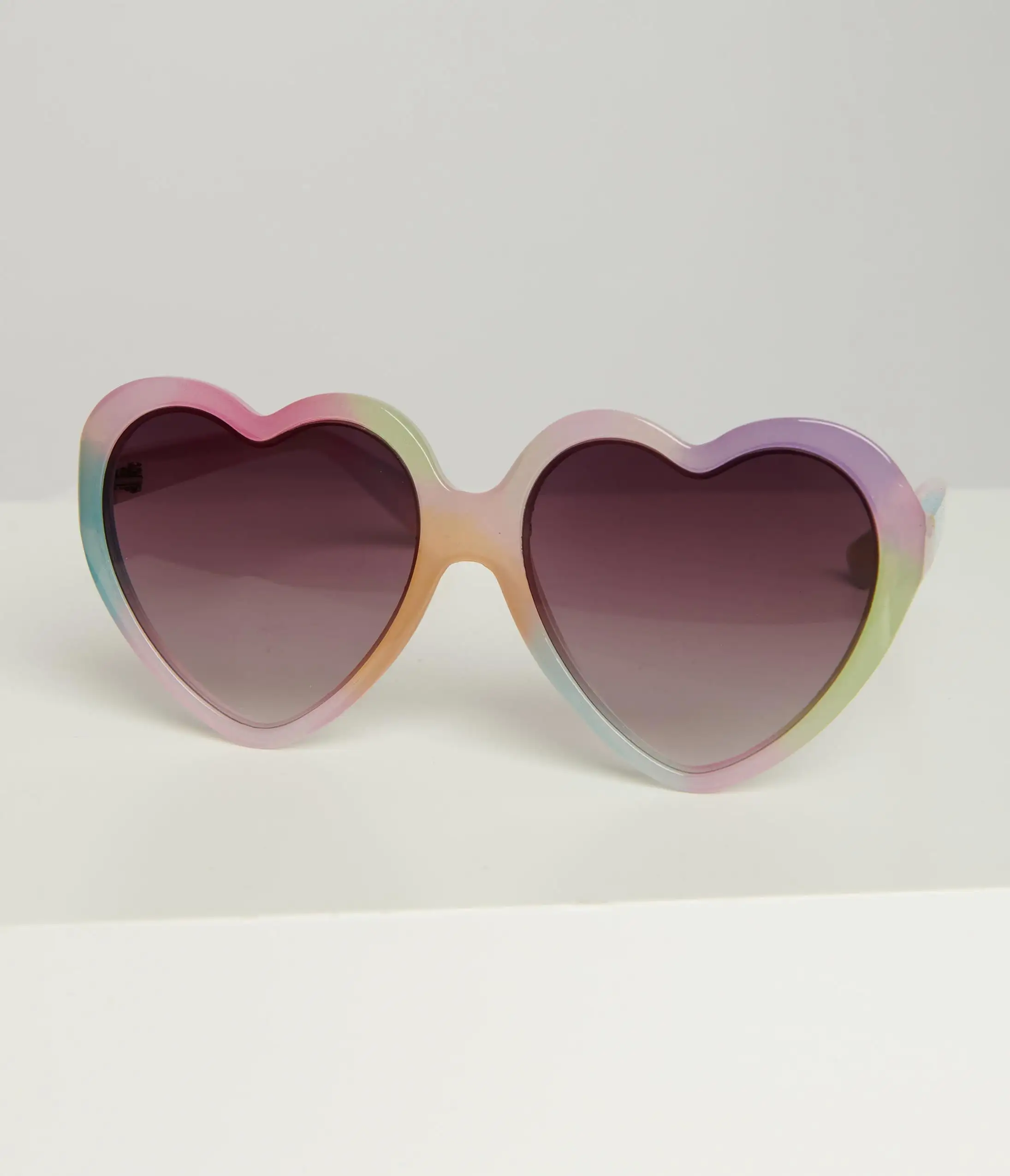 AJ Morgan Eyewear (B2B Wholesale) Pastel Rainbow Ombre Candy Heart Sunglasses - Image 4