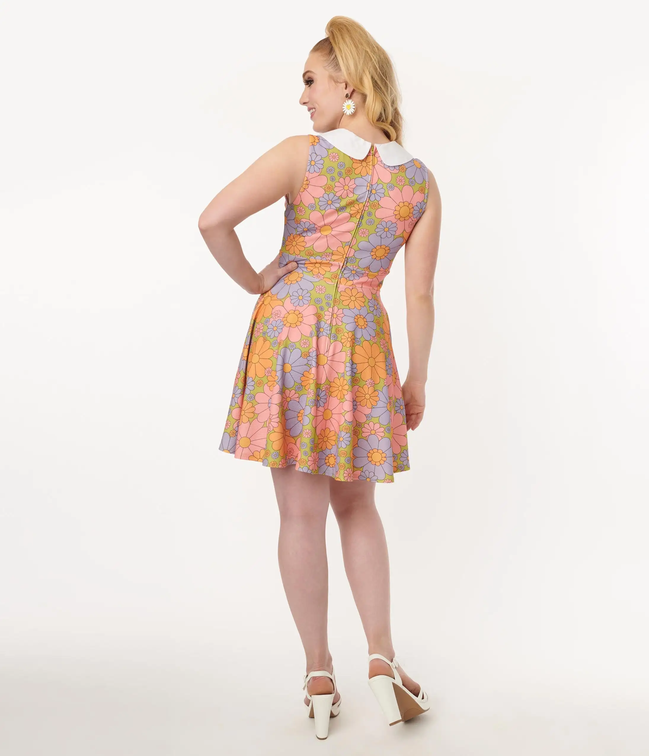 Smak Parlour Avocado Green & Multicolor Daisy Fit & Flare Dress - Image 3