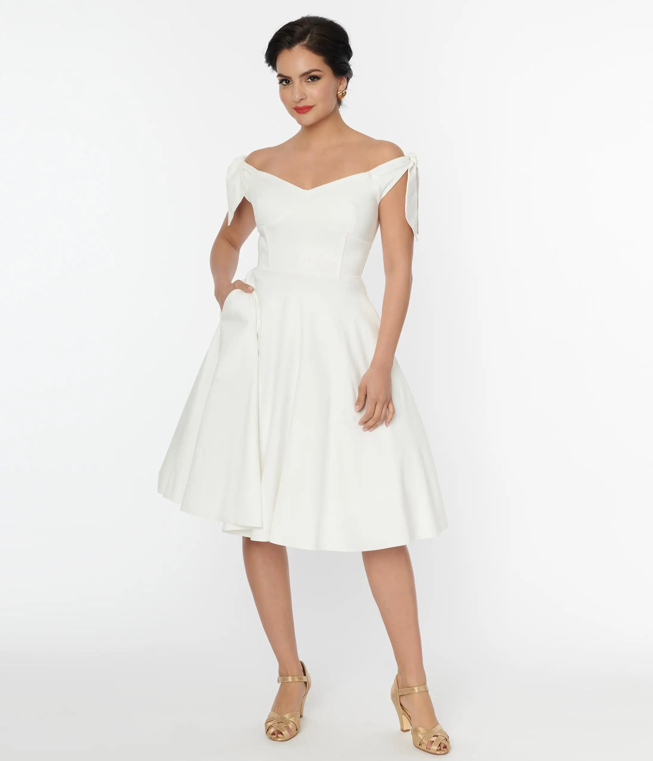 Unique Vintage Off White Prairie Swing Dress