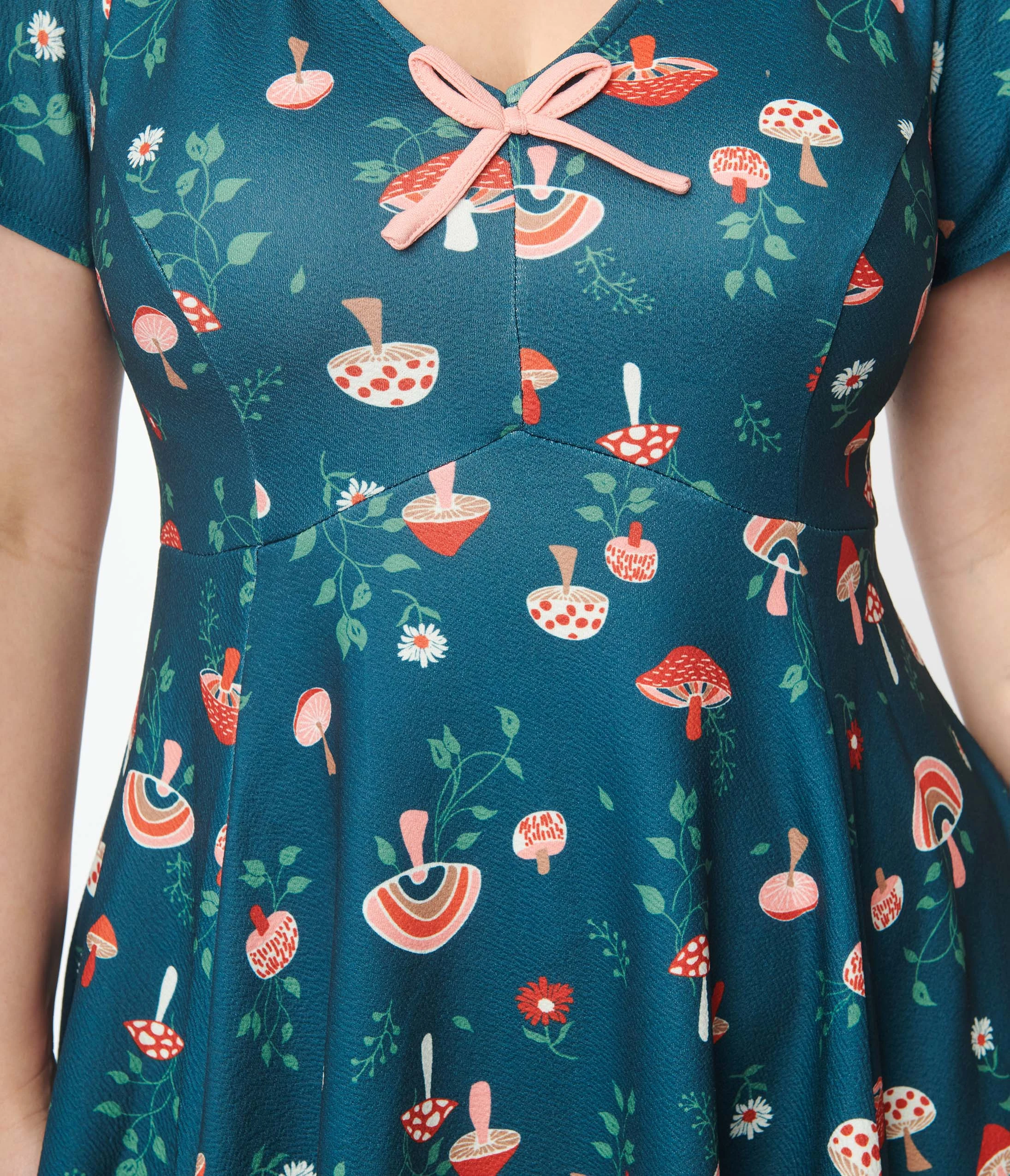 Unique Vintage Curve Green Mushroom Print Fit & Flare Flutter Dress - Image 2