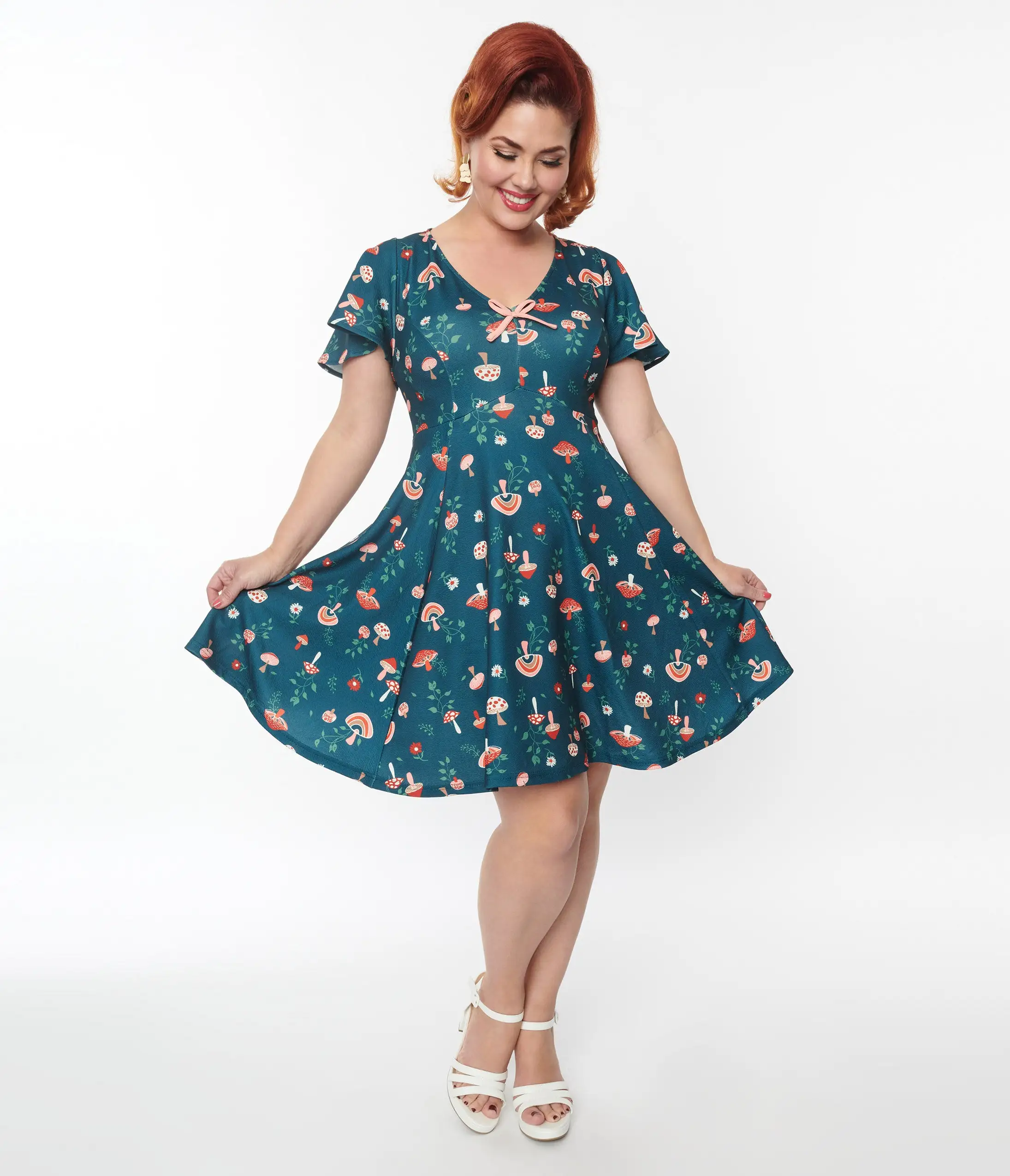 Unique Vintage Curve Green Mushroom Print Fit & Flare Flutter Dress - Image 4