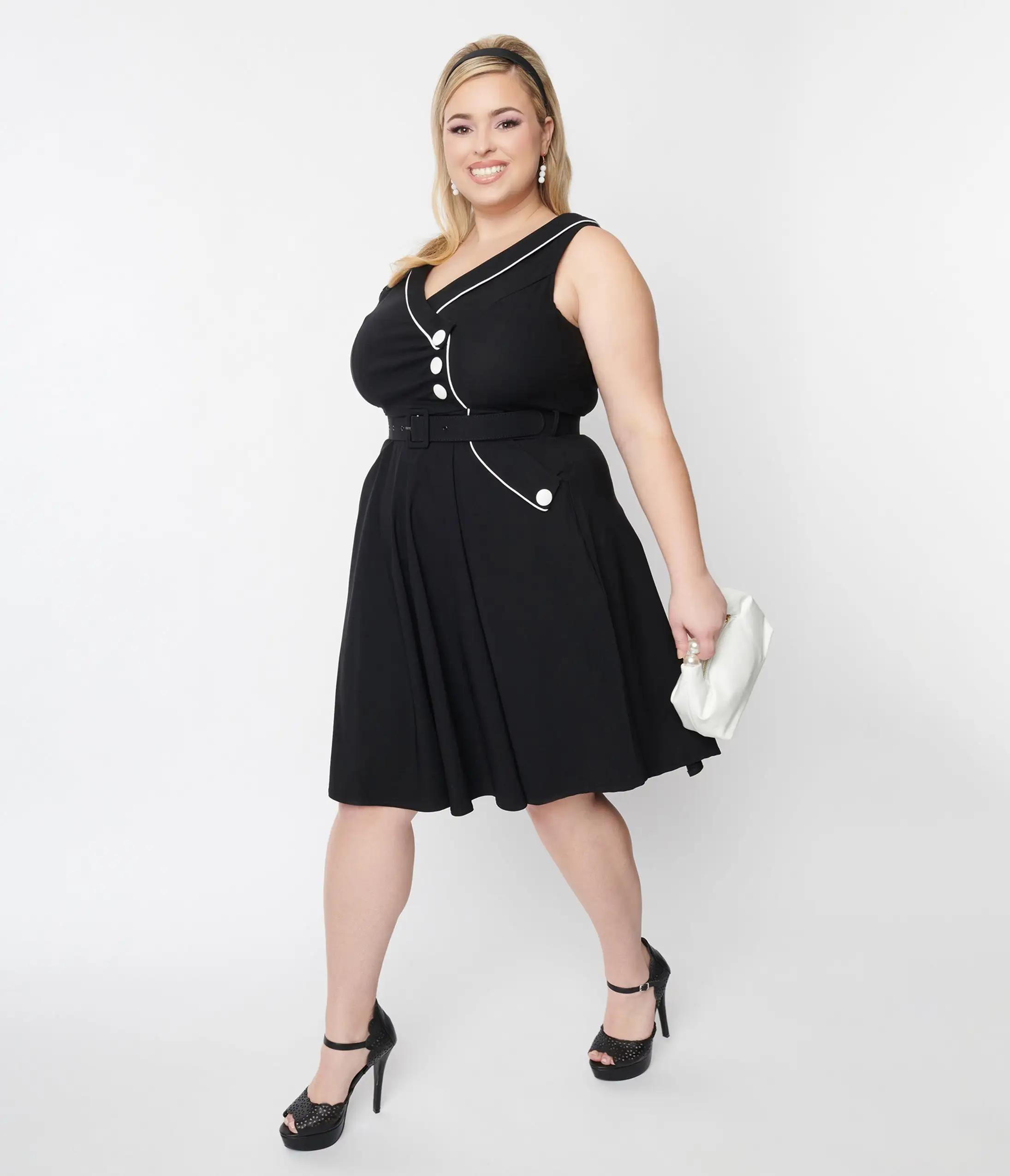 Silver Stop Inc. (Voodoo Vixen) Voodoo Vixen Plus Size Black & White Asymmetrical Belted Swing Dress - Image 4