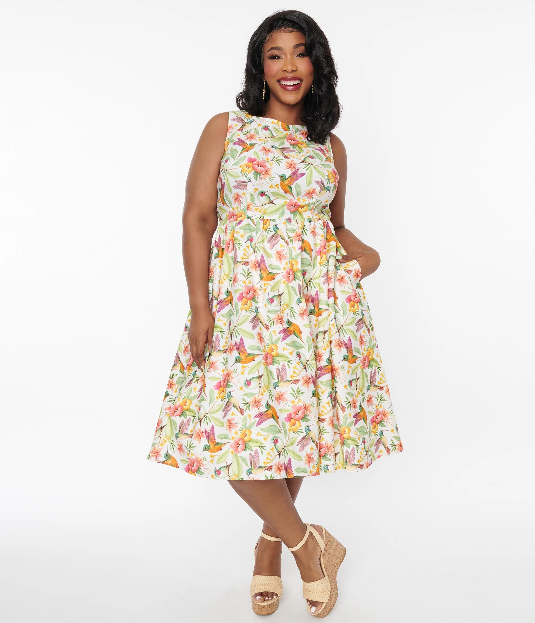 Retrolicious Plus Size White Hibiscus & Hummingbird Print Midi Dress
