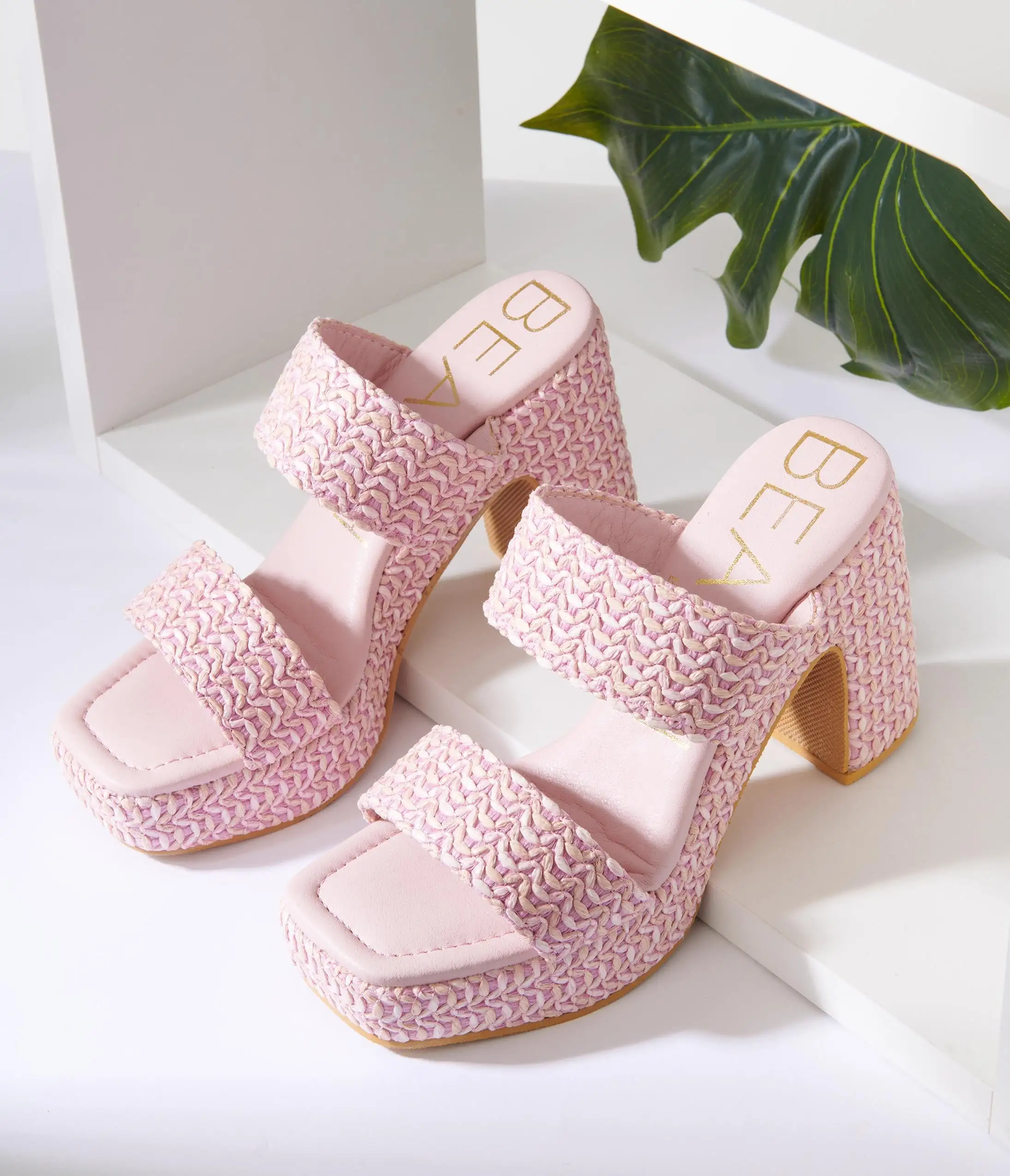 Matisse Pink Raffia Platform Sandals - Image 2