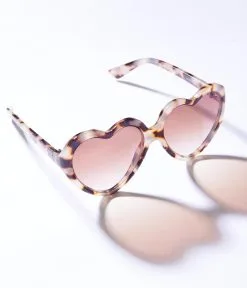 AJ Morgan Eyewear (B2B Wholesale) Light Tortoise Heart Sunglasses