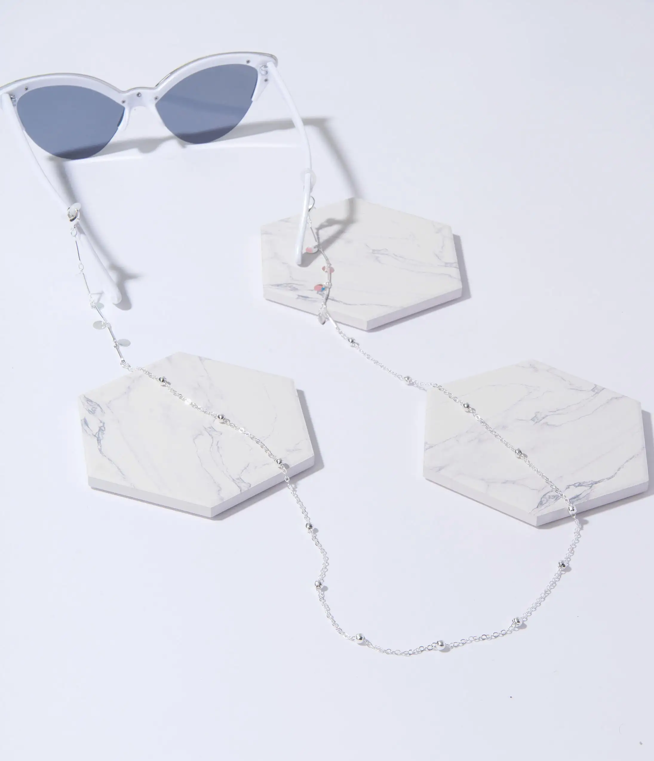 Joia Silver Beaded Glasses Strap - Image 3