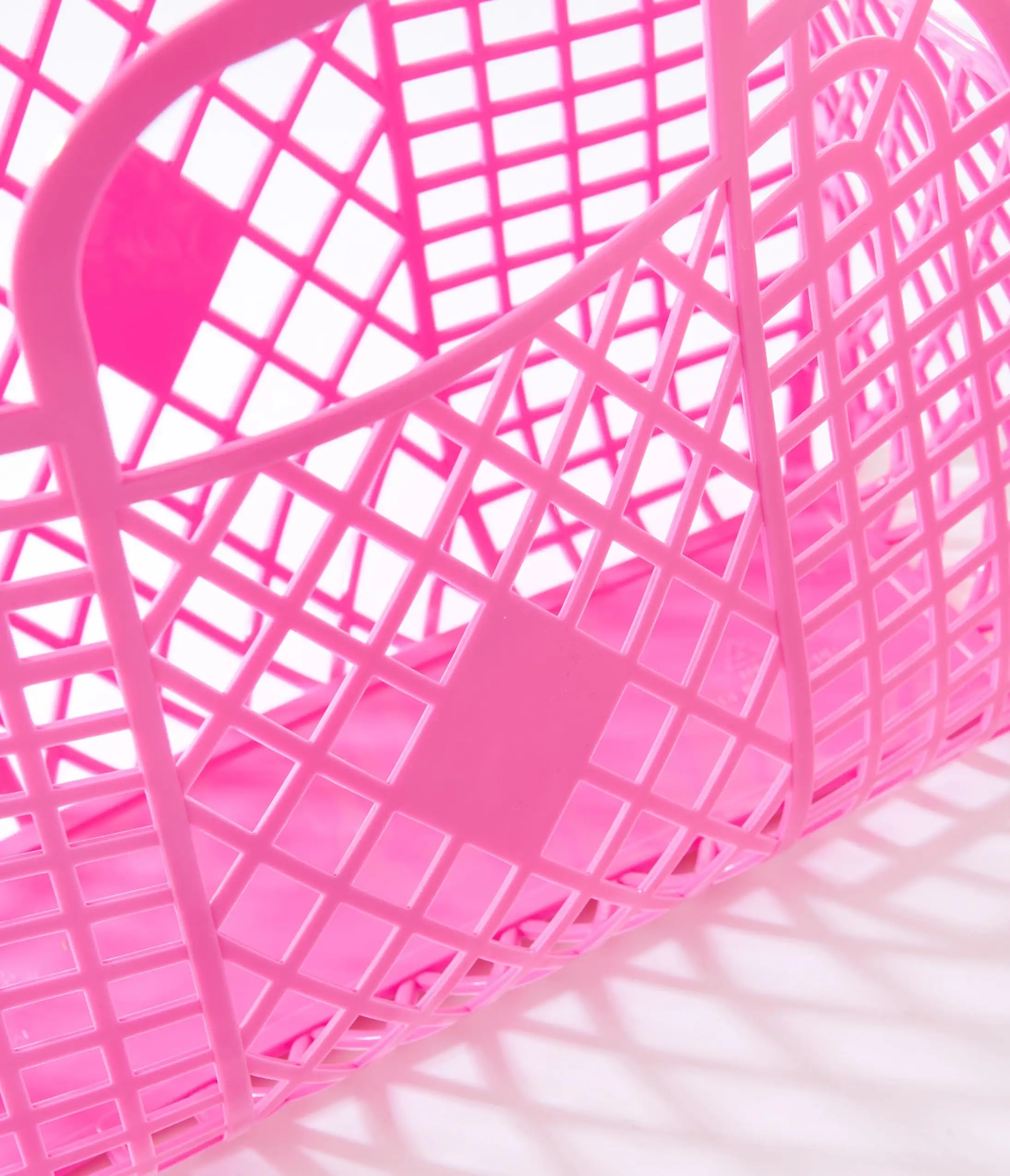 Sun Jellies Large Hot Pink Retro Jelly Basket Bag - Image 3