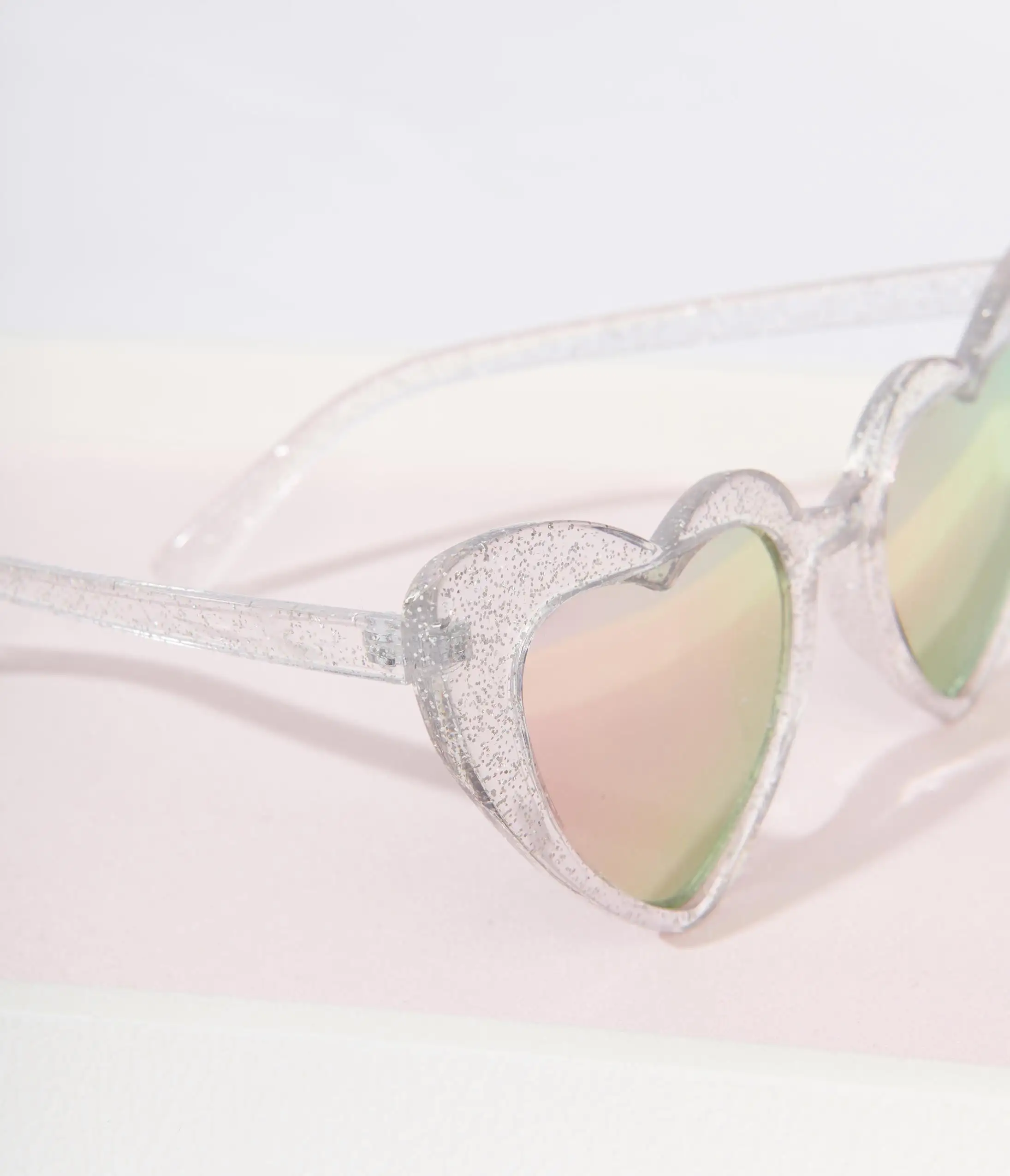 Paper Source Wholesale (Faire) Clear Silver Glitter Heart Cat Eye Sunglasses - Image 5