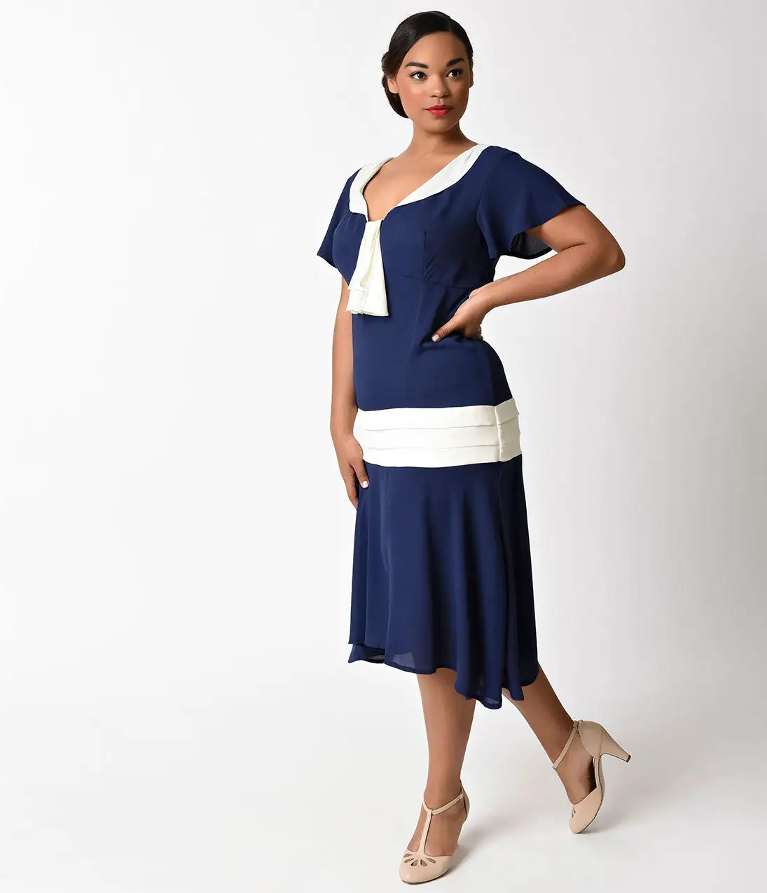 Unique Vintage Plus Size 1920s Navy Blue & Ivory Wilshire Flapper Day Dress - Image 4